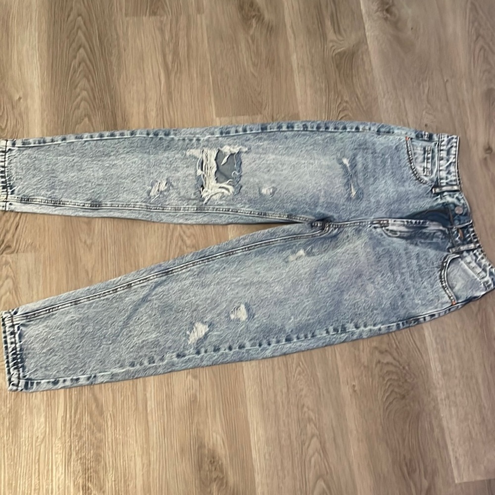 shein pants say small but definitely run a lot bigger and could fit L